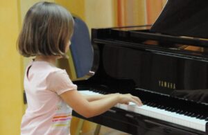 What’s the Best Age to Start Piano?